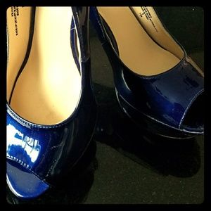 Blue platform Ninewest Heels